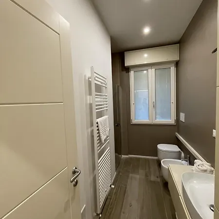 Apartment Comodo Con 2 Riccione